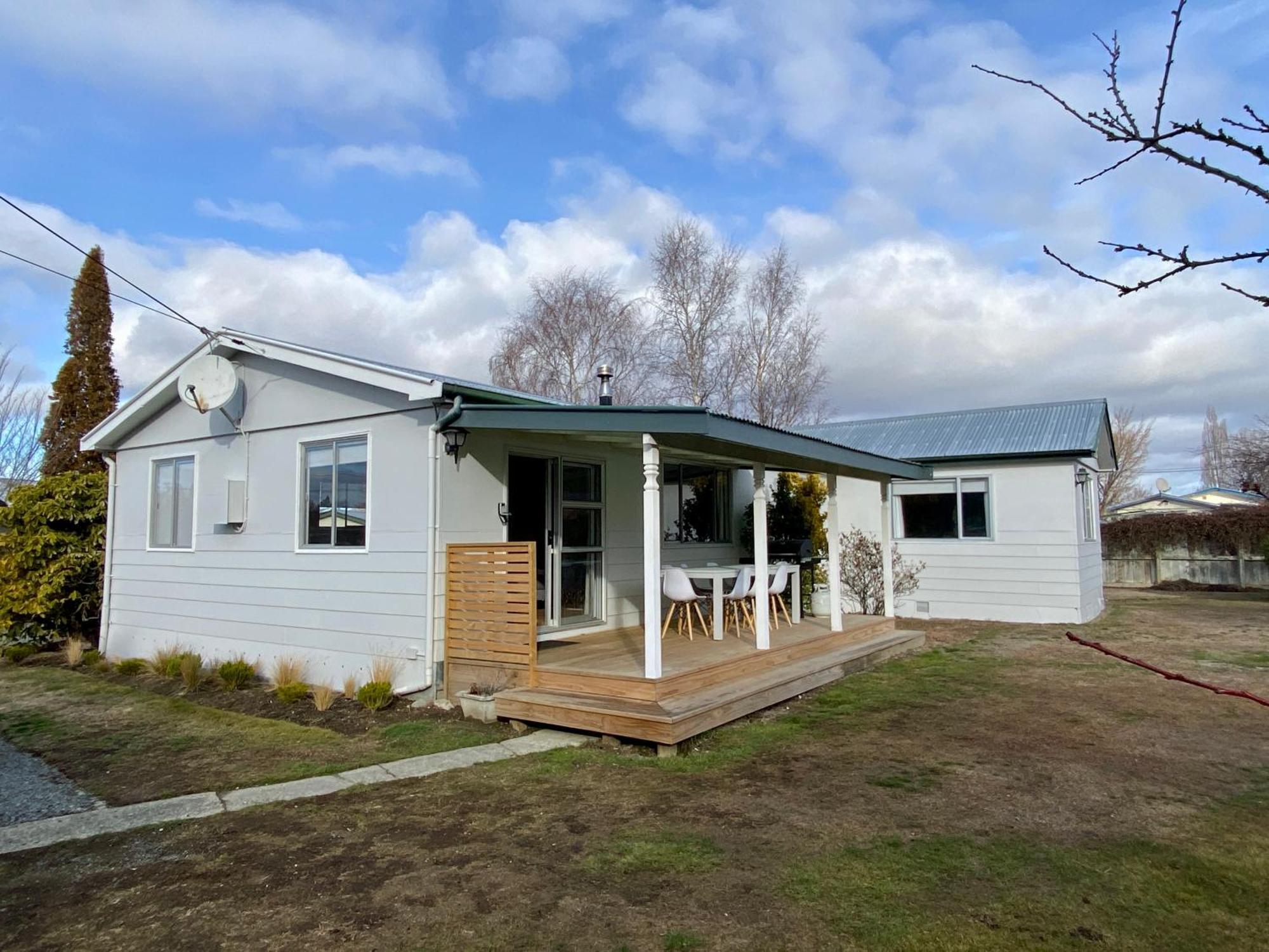On The Door Step Of Town Villa Twizel Luaran gambar